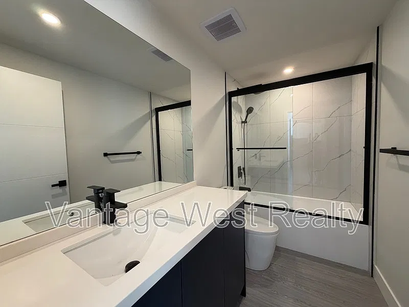 1 bed, 1.0 bath, $1,475 — Photo 3