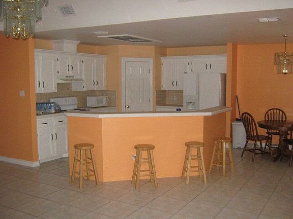 3rd image of 2005 Ascot Dr