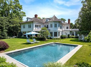 35 Club Rd, Riverside, CT 06878