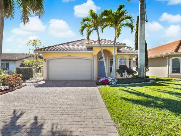 686 99th Ave N, Naples, FL 34108