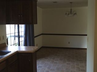 6 Smoking Oaks Dr, Maumelle, AR 72113