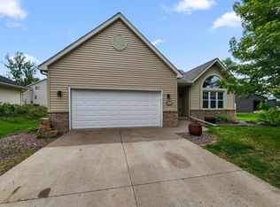 7364 170th St, Lakeville, MN 55068