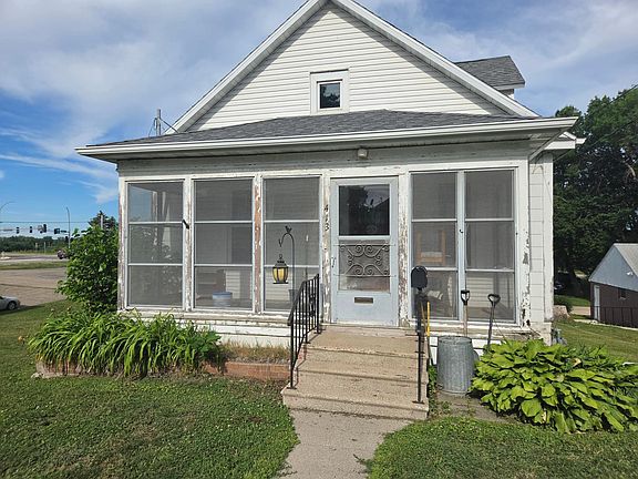 2nd image of 413 Saint Thomas Ave
