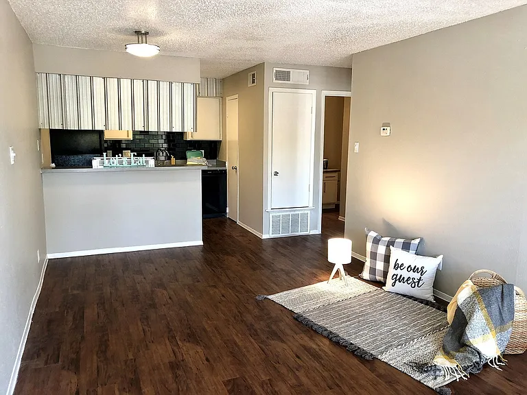 Establishment Classic Kitchen & Living Room