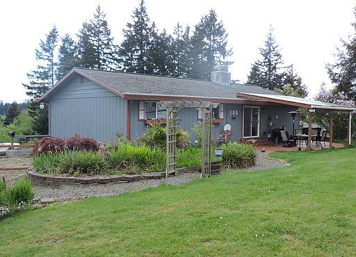 2nd image of 198 NW Meadow Ln