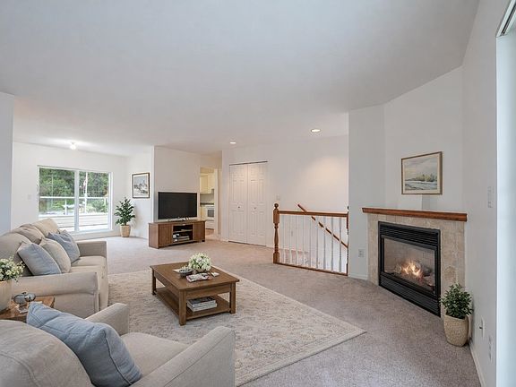 2nd image of 5610 Trail Ave #18
