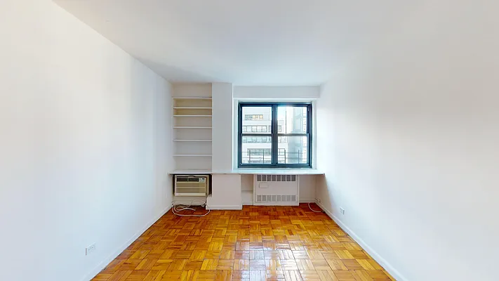 Rented by Bond New York | media 16