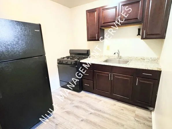 305 Marguerite Ave, Wilmerding, PA