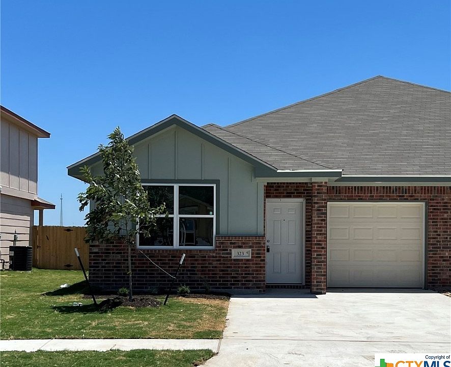 1st image of 323 Green Valley Dr
