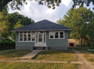423 4th St, Ashton, IA 51232