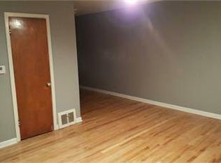 5713 Franklin Ave, Des Moines, IA 50310