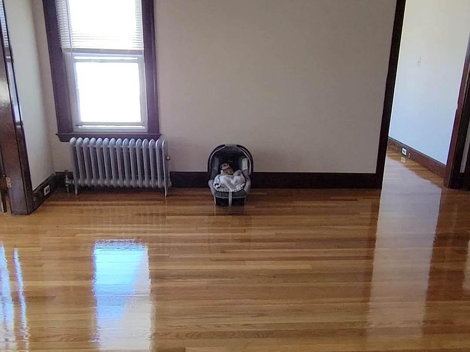 1st image of 18 West St #3