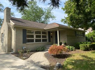 16981 Beechwood Ave, Beverly Hills, MI 48025