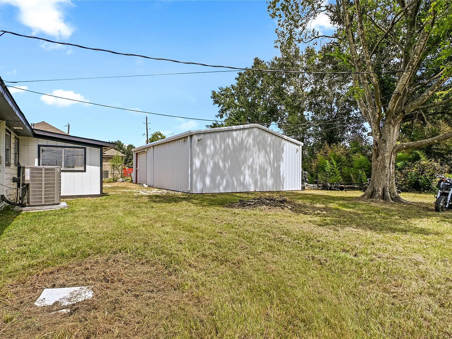 4 bed, 2.5 bath, 1360 sqft, $2,200 — Photo 4