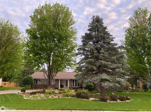 204 W Randall Rd, Carroll, IA 51401