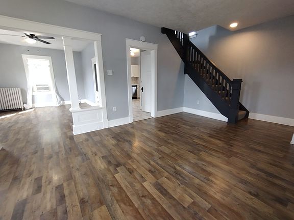 3rd image of 320 N 2nd St