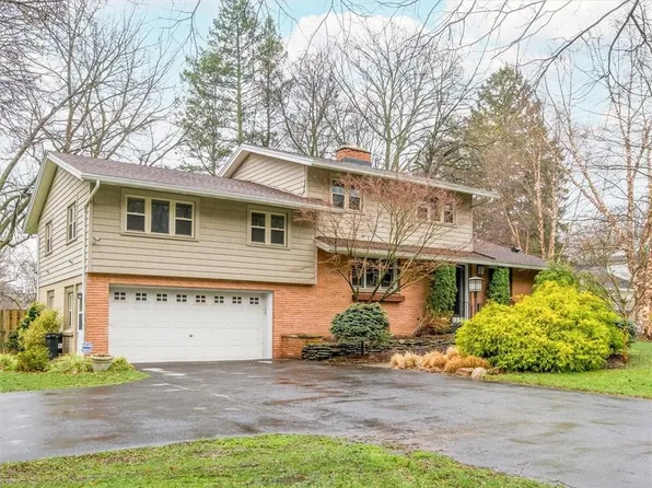 1845 Highland Ave, Rochester, NY 14618