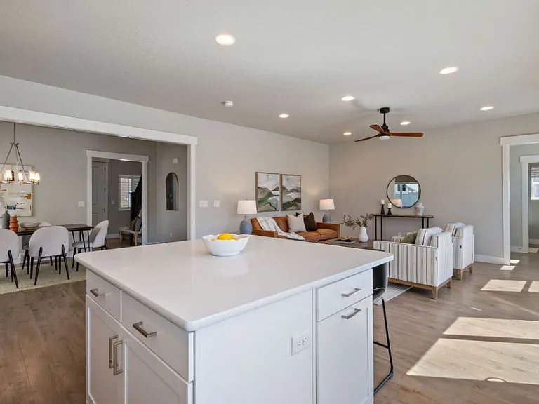2101 W Northridge Dr — Photo 18