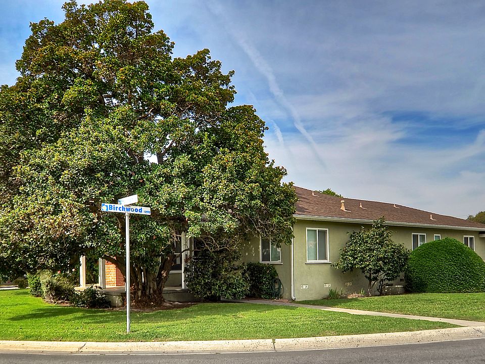 2nd image of 11201 Sherman Ave