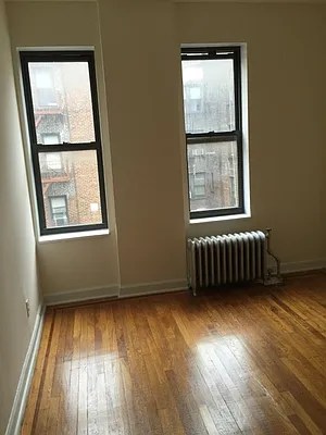 Rented by Olympic Property Management | media 22