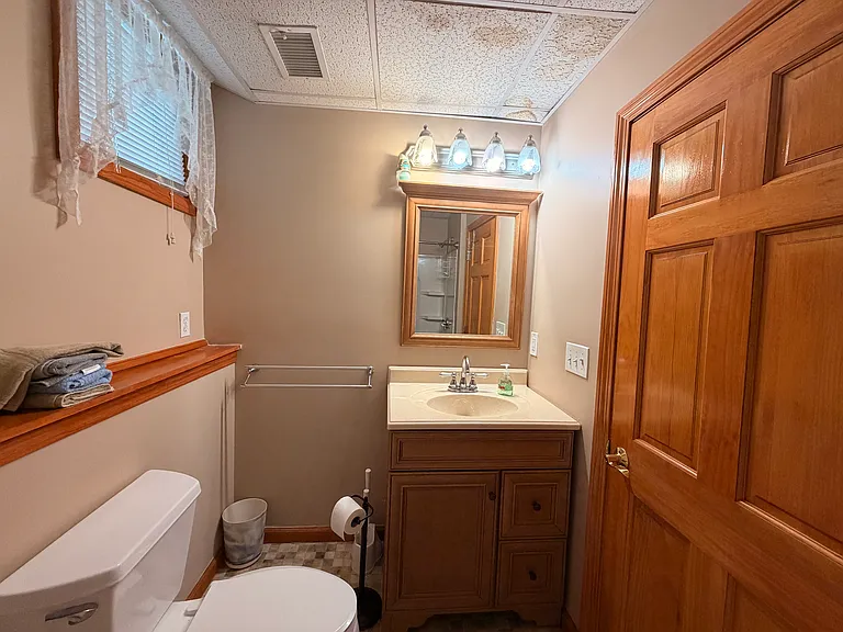 Bathroom - Lower Level