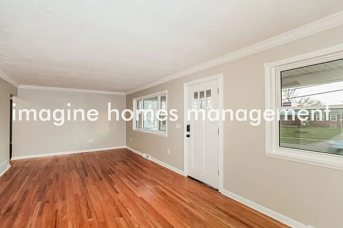 11484 Geneva Rd — Photo 5