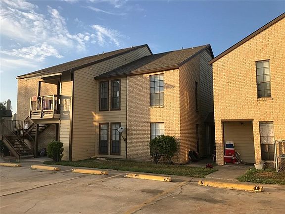 2nd image of 2206 Capitan Drive