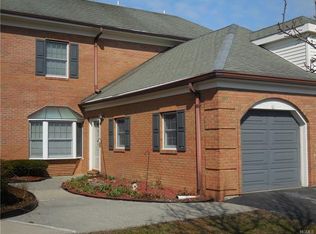 61 High Point Cir, Newburgh, NY 12550