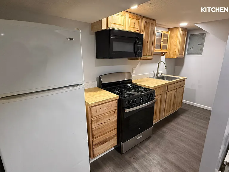 716 Washington St #2 — Photo 1