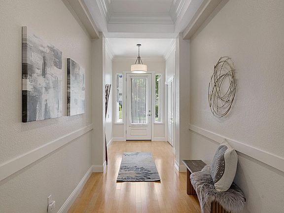 3rd image of 2705 Stampede Ct