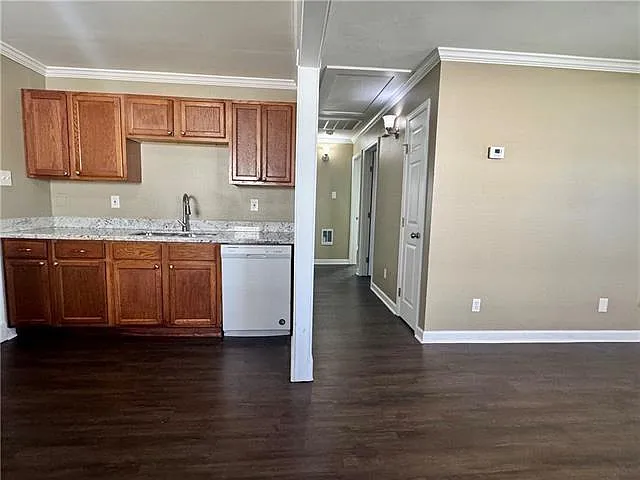 505 Center St #A — Photo 3