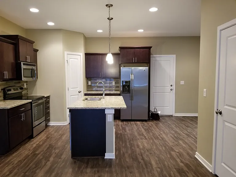 Greenway Square Townhomes — Photo 24