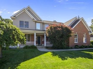 709 N Arlington Heights Rd, Arlington Heights, IL 60004