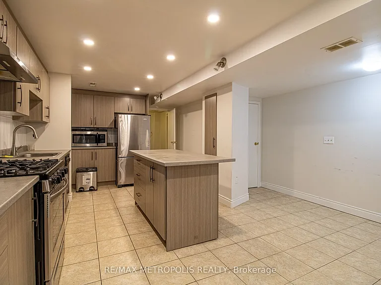 507 Charnwood Ct #BASEMENT — Photo 9