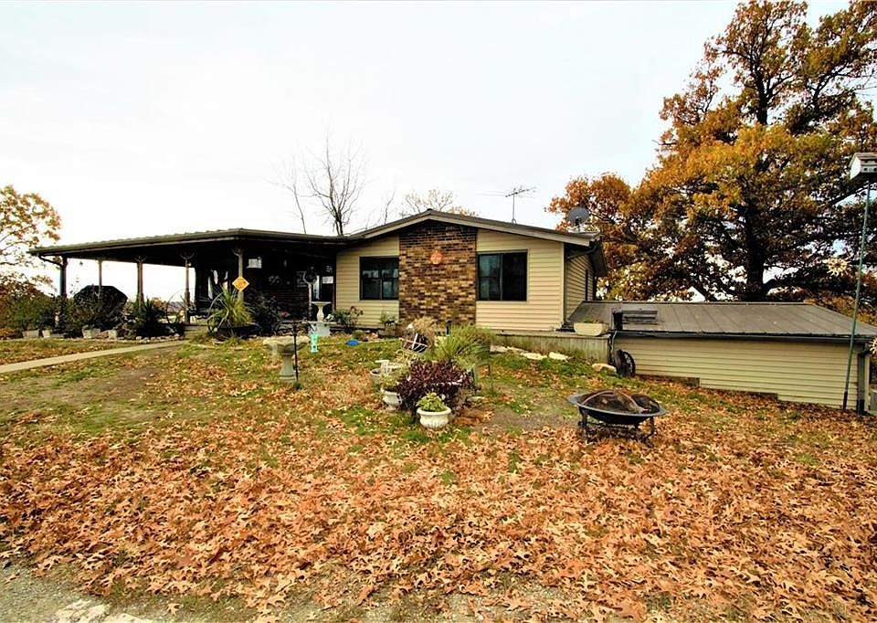 37821 Holt 340, Amazonia, MO
