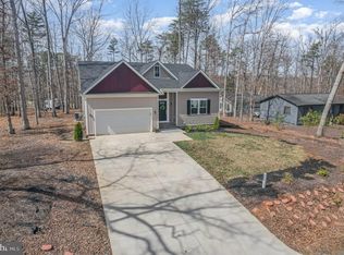 208 Yorktown Blvd, Locust Grove, VA 22508