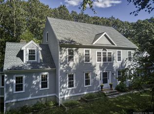 977 Little Meadow Rd, Guilford, CT 06437