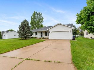 915 Welch St, Belleville, WI 53508