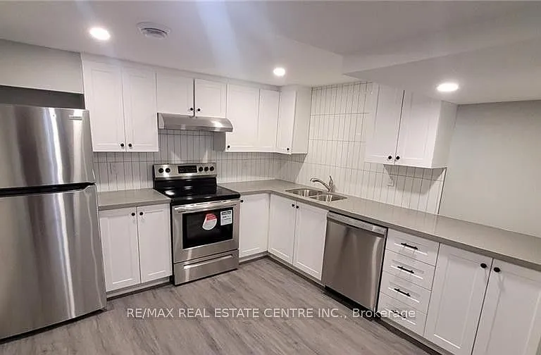 5 Orlanda Rd #BASEMENT — Photo 5
