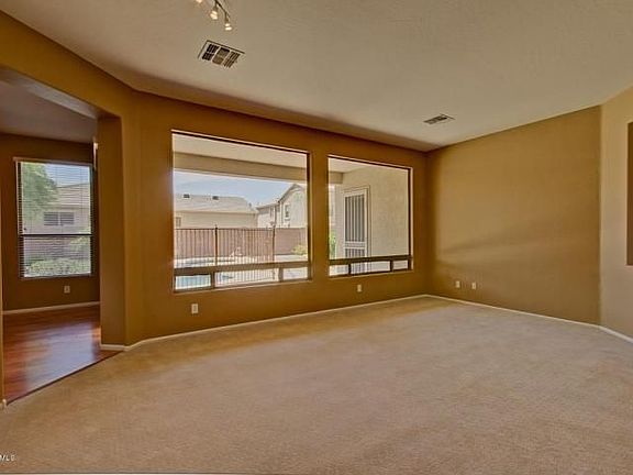 2nd image of 797 E Crescent Pl