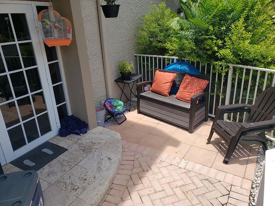 2nd image of 11011 N Kendall Dr
