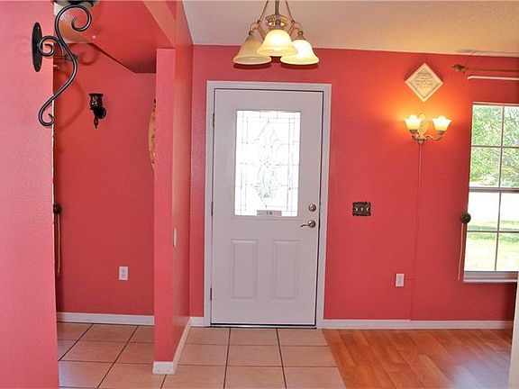 3rd image of 1829 Amboy Dr