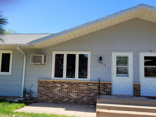 305 Jefferson Ave, Pine River, MN 56474