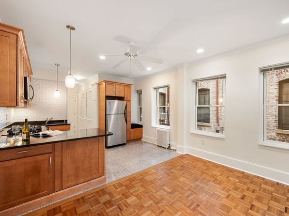 76 Phillips St APT 4, Boston, MA 02114