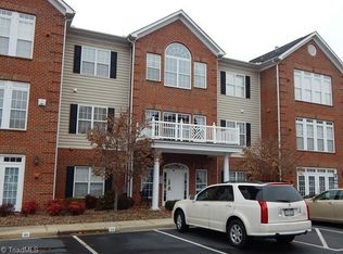 522 College Rd APT 102, Greensboro, NC 27410