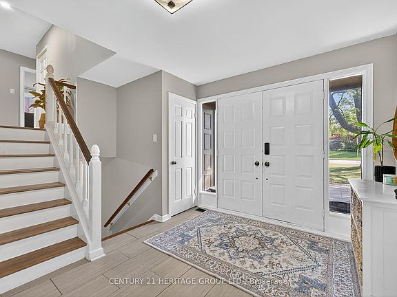 3rd image of 83 Fletcher St