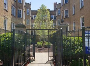 2337 W Addison St #F, Chicago, IL 60618