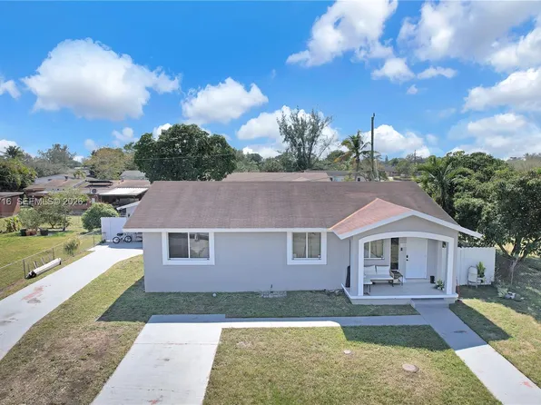 3280 NW 213th Ter, Miami Gardens, FL 33056