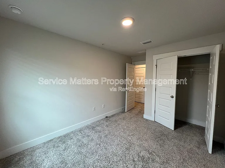 1615 Iroquois Ct — Photo 30