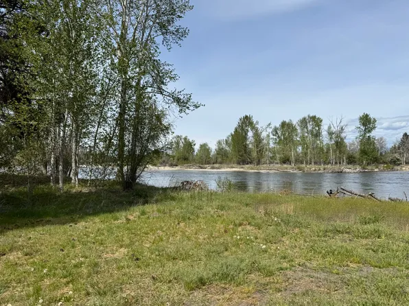 118 W Tucker Xing, Victor, MT 59875